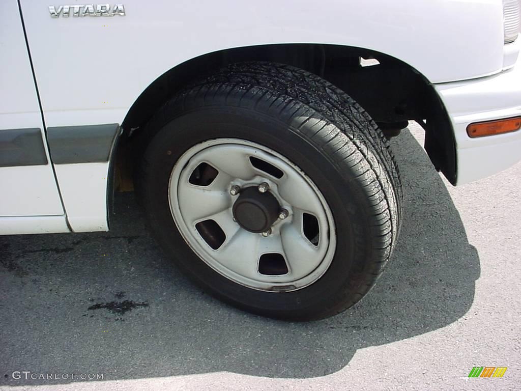 2002 Vitara JLS 4 Door Hard Top - Bright White / Gray photo #14
