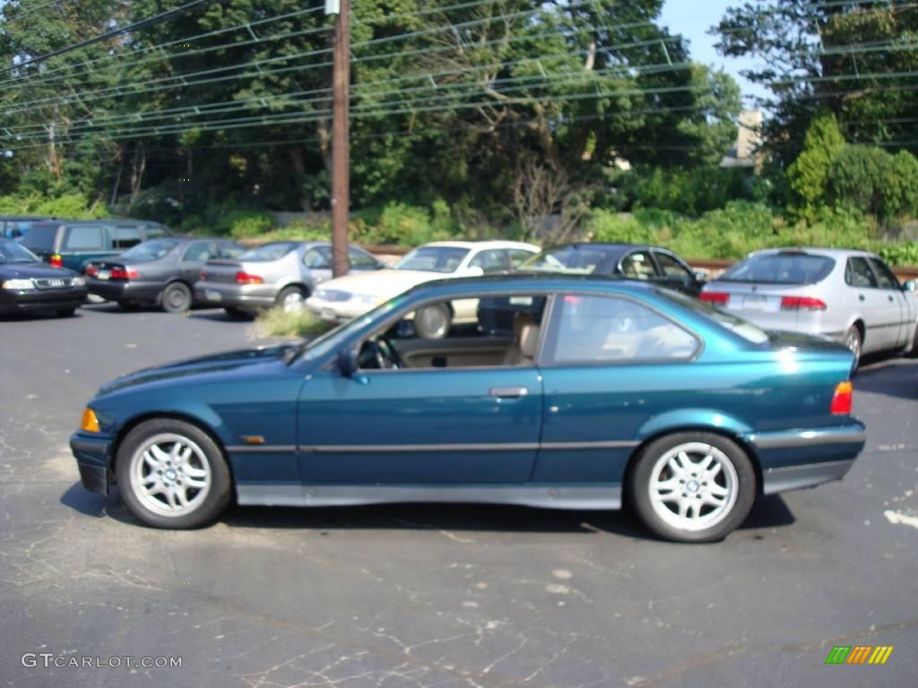 1995 3 Series 325is Coupe - Green Metallic / Beige photo #9
