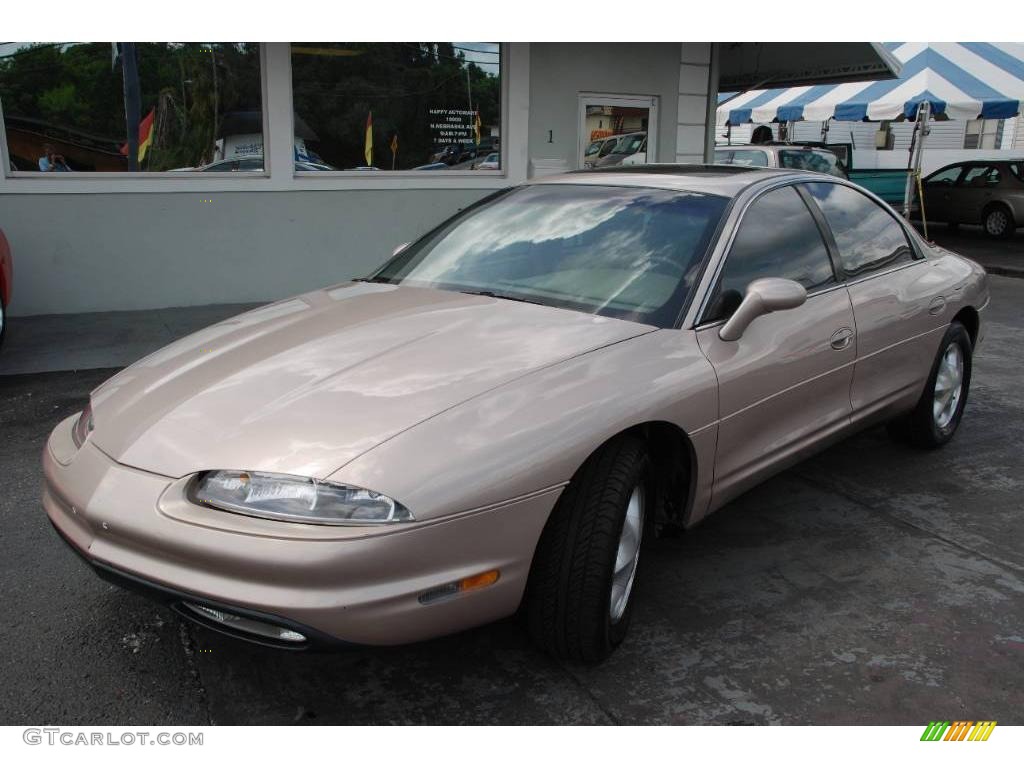 Mocha Metallic Oldsmobile Aurora