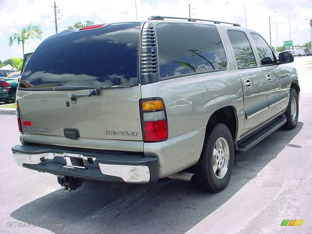 2003 Suburban 1500 LS - Light Pewter Metallic / Gray/Dark Charcoal photo #3