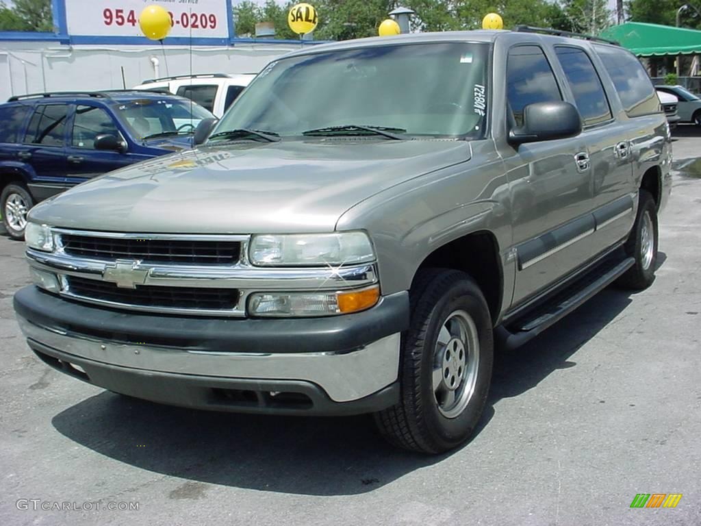 2003 Suburban 1500 LS - Light Pewter Metallic / Gray/Dark Charcoal photo #8