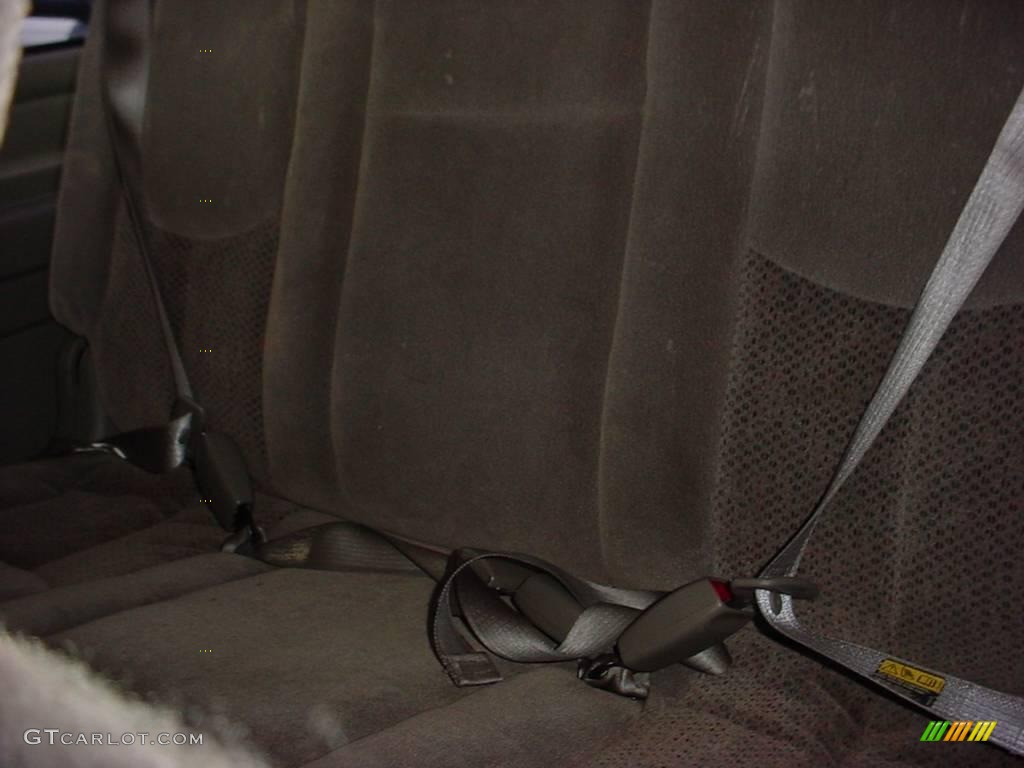 2003 Suburban 1500 LS - Light Pewter Metallic / Gray/Dark Charcoal photo #13