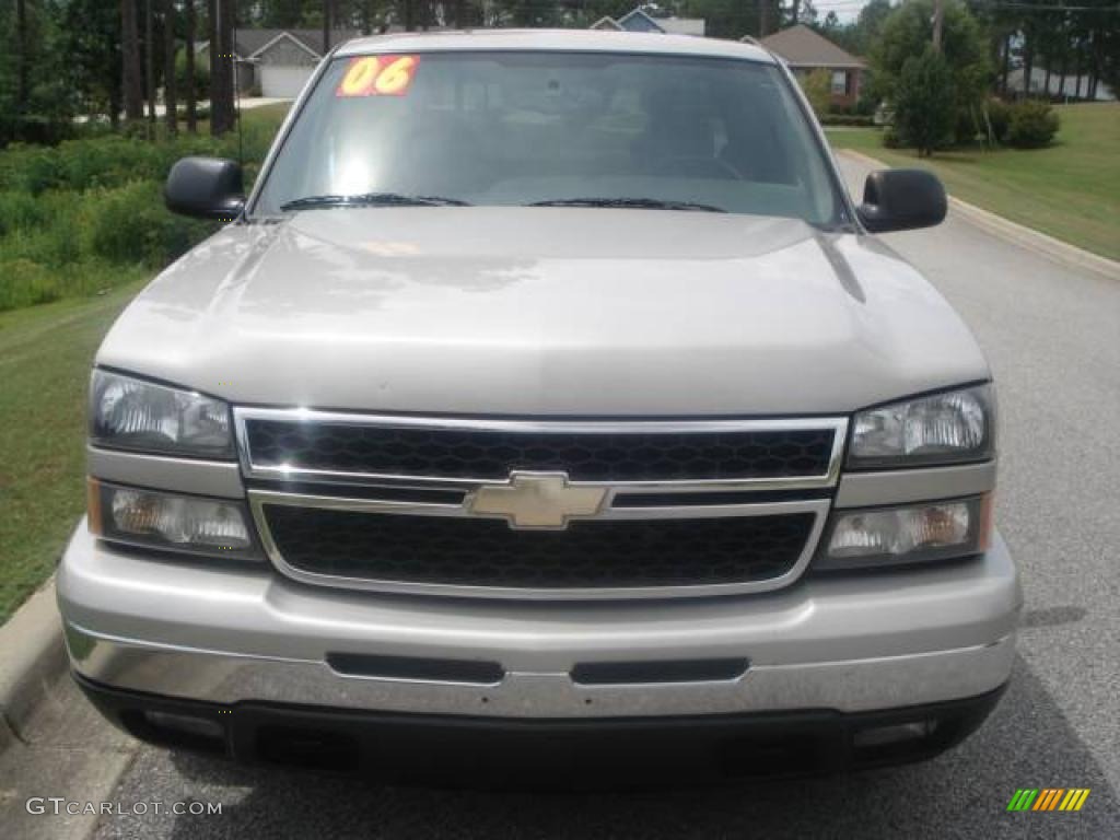 2006 Silverado 1500 LT Extended Cab - Silver Birch Metallic / Dark Charcoal photo #2