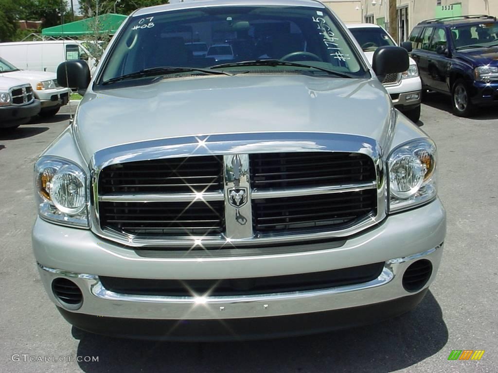 2007 Ram 1500 SLT Quad Cab - Bright Silver Metallic / Medium Slate Gray photo #9