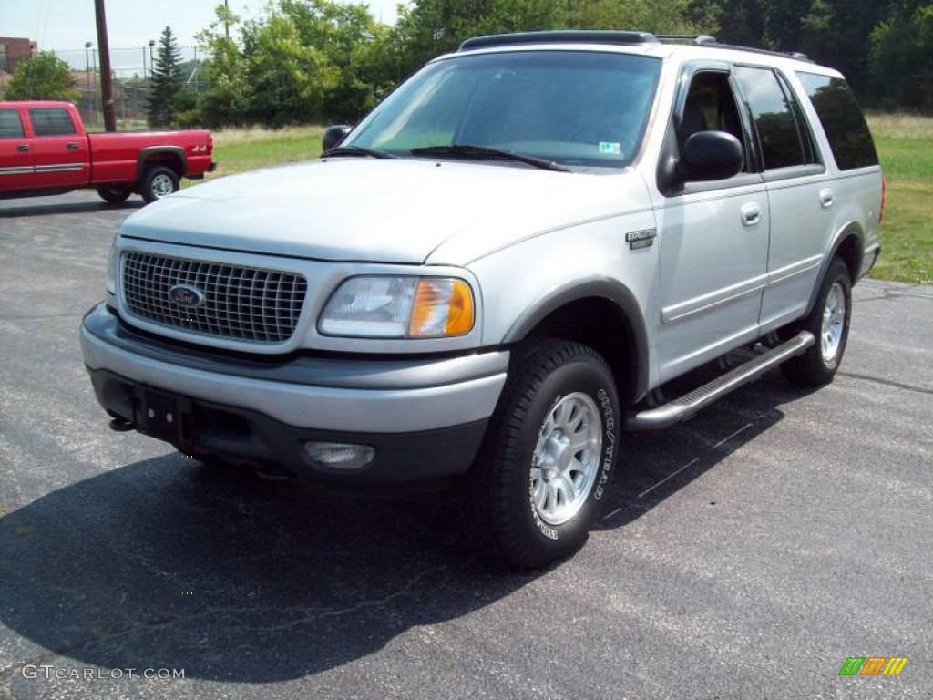 2000 Expedition XLT 4x4 - Silver Metallic / Medium Graphite photo #2