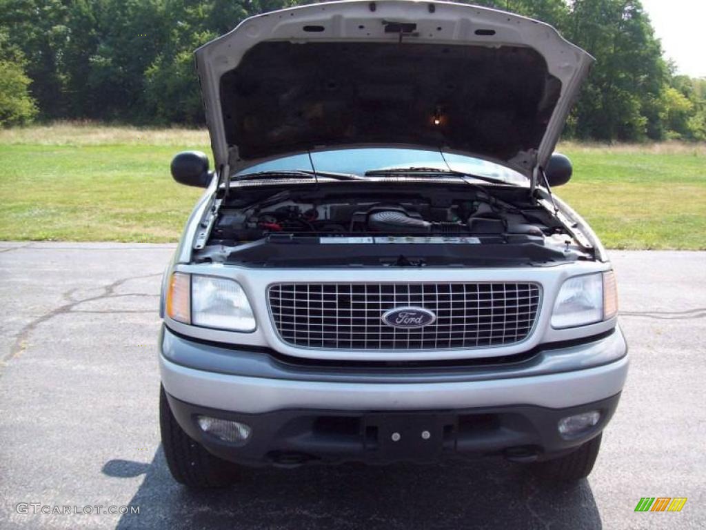 2000 Expedition XLT 4x4 - Silver Metallic / Medium Graphite photo #10