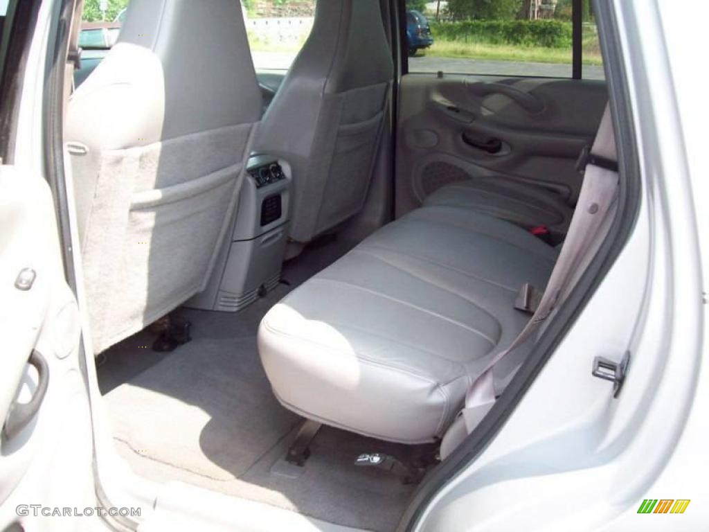2000 Expedition XLT 4x4 - Silver Metallic / Medium Graphite photo #24