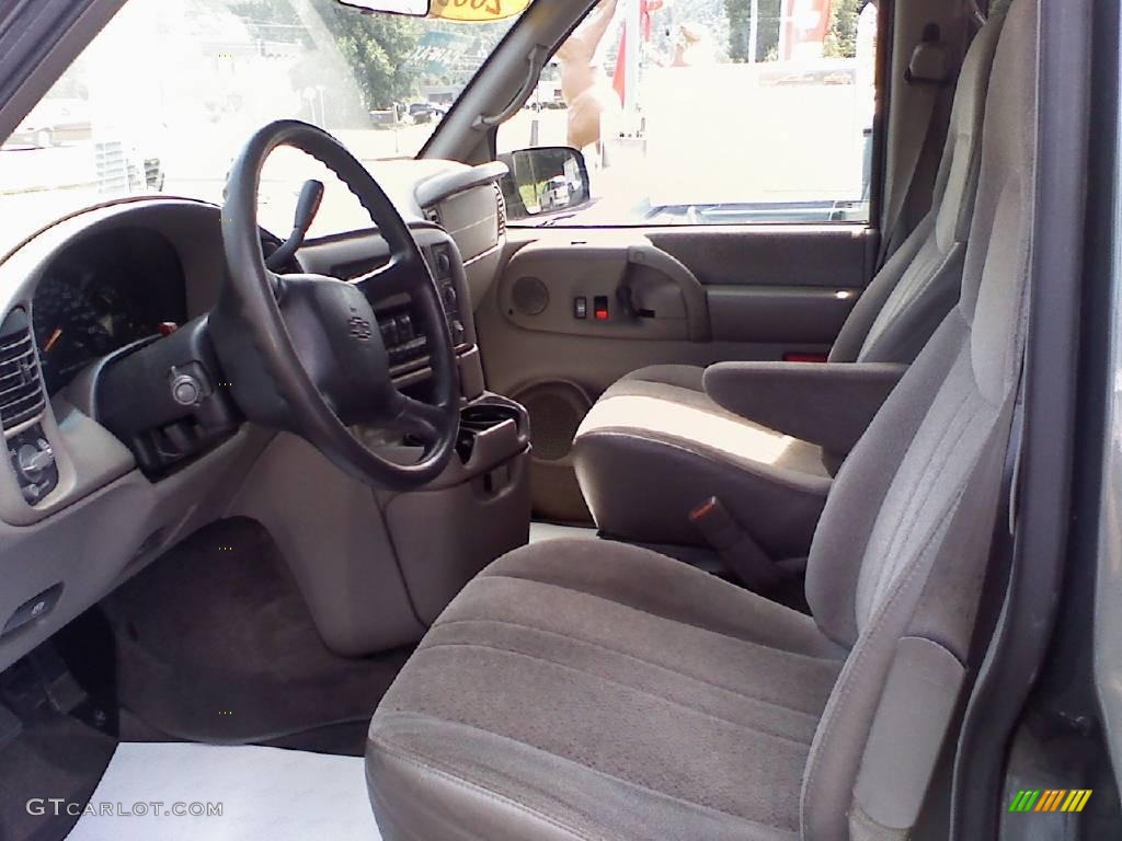 2000 Astro AWD Passenger Van - Medium Charcoal Gray Metallic / Medium Gray photo #3