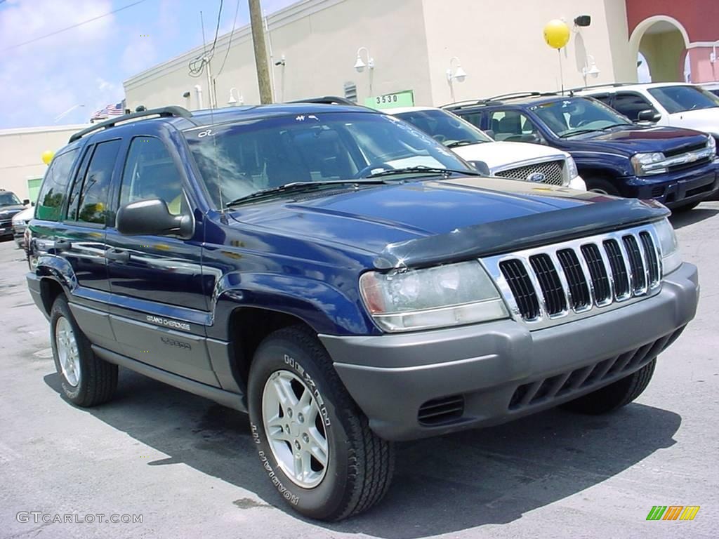 2002 Grand Cherokee Laredo - Patriot Blue Pearlcoat / Taupe photo #1