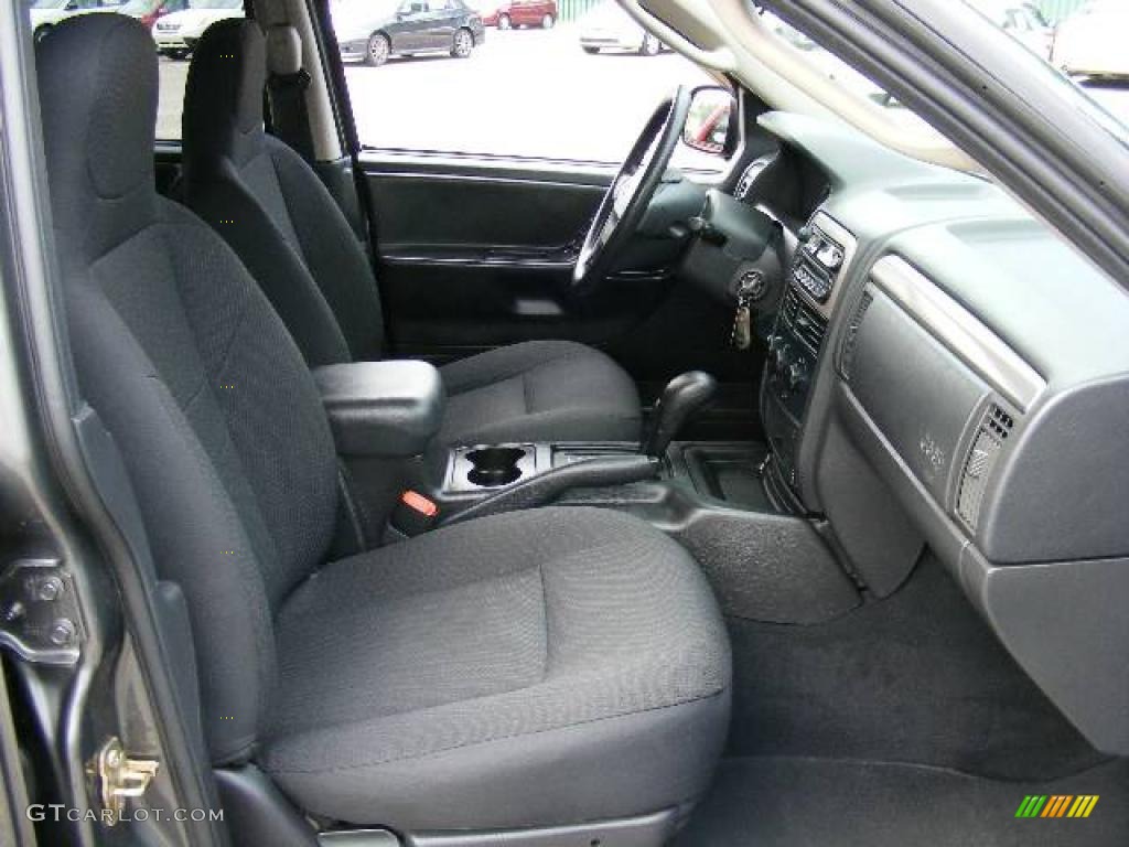 2004 Grand Cherokee Laredo 4x4 - Graphite Metallic / Dark Slate Gray photo #13