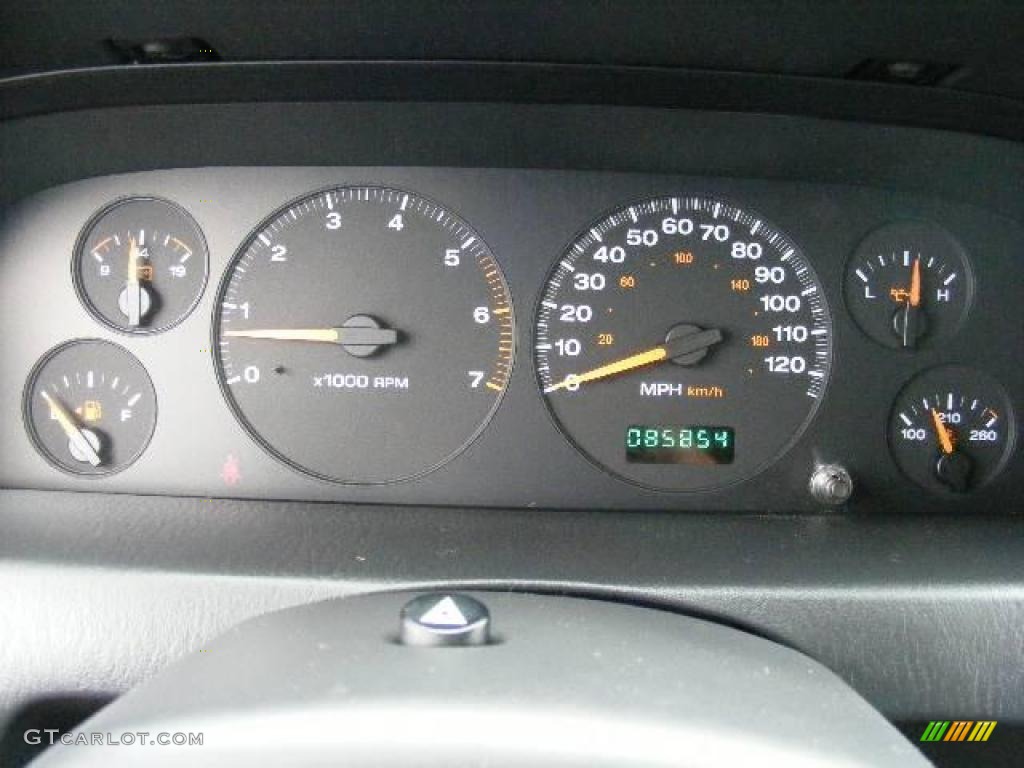 2004 Grand Cherokee Laredo 4x4 - Graphite Metallic / Dark Slate Gray photo #16