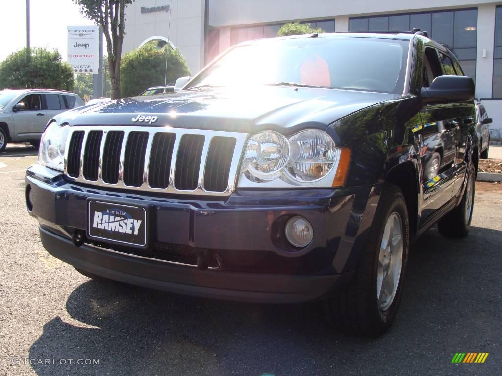 2005 Grand Cherokee Limited 4x4 - Midnight Blue Pearl / Dark Khaki/Light Graystone photo #1