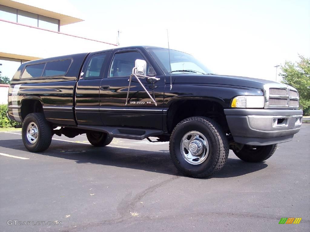 1995 Ram 2500 SLT Extended Cab 4x4 - Black / Gray photo #15