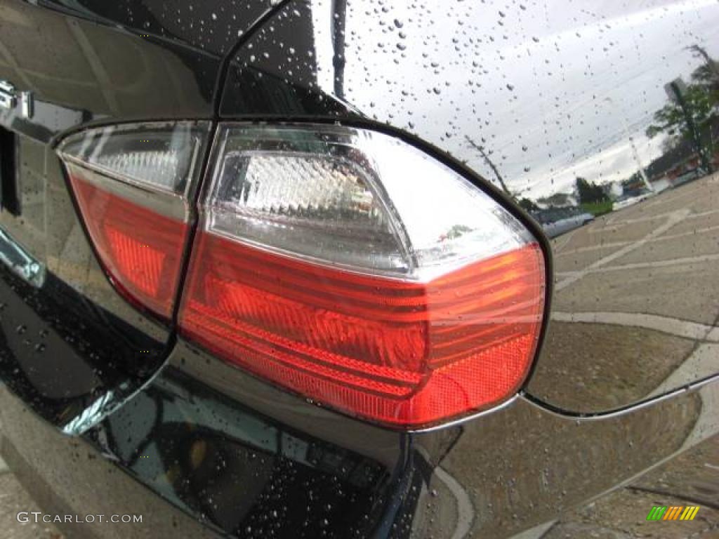 2006 3 Series 325i Sedan - Jet Black / Black photo #12