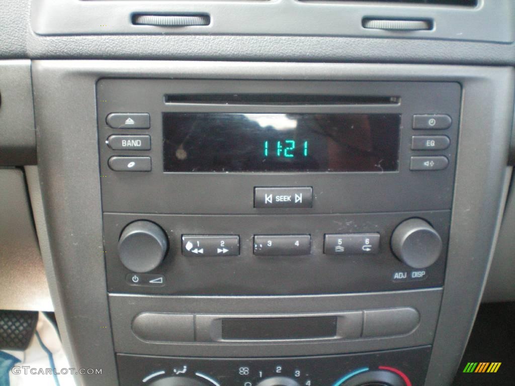 2005 Cobalt Sedan - Summit White / Gray photo #5