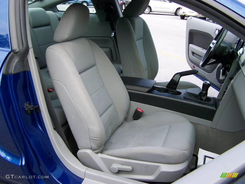 2007 Mustang V6 Premium Coupe - Vista Blue Metallic / Light Graphite photo #10