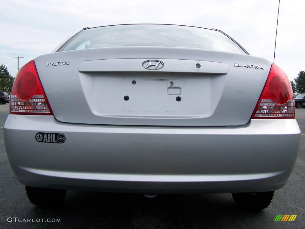 2004 Elantra GLS Sedan - Sterling Silver / Gray photo #5