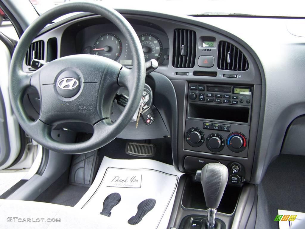 2004 Elantra GLS Sedan - Sterling Silver / Gray photo #11