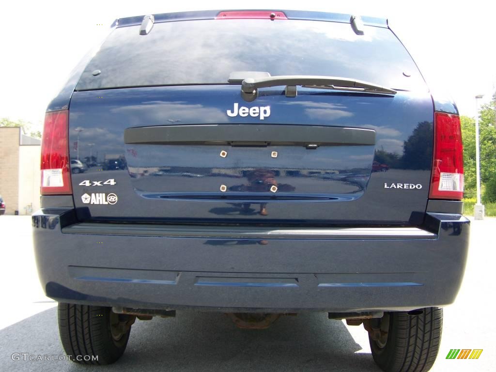 2005 Grand Cherokee Laredo 4x4 - Midnight Blue Pearl / Medium Slate Gray photo #6