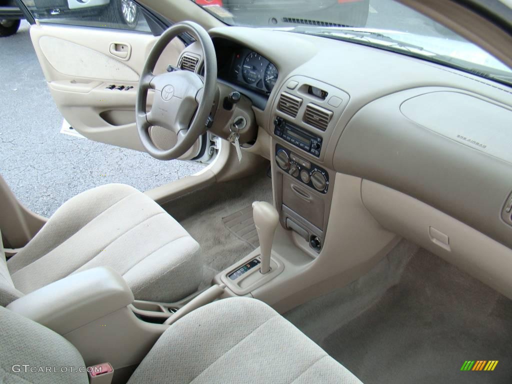 2002 Corolla LE - Super White / Pebble Beige photo #12