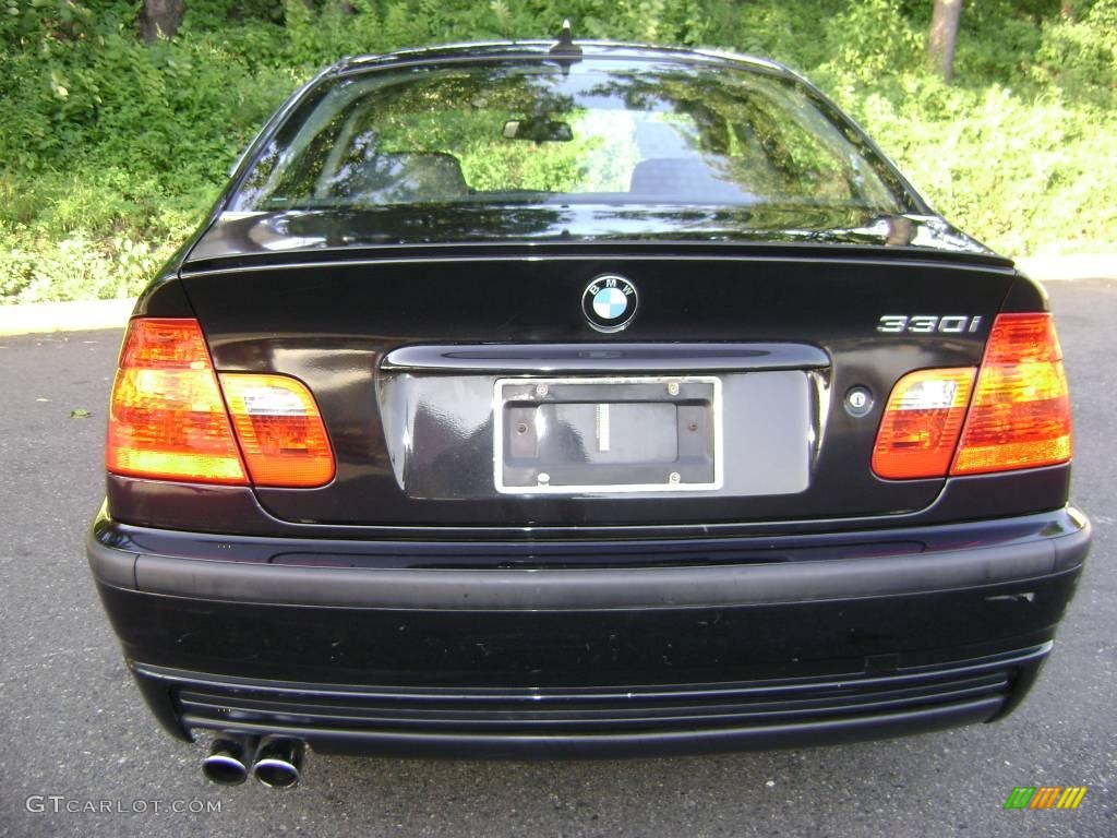 2002 3 Series 330i Sedan - Jet Black / Black photo #5