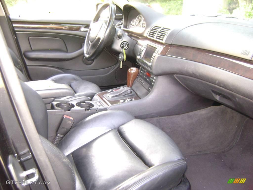 2002 3 Series 330i Sedan - Jet Black / Black photo #14