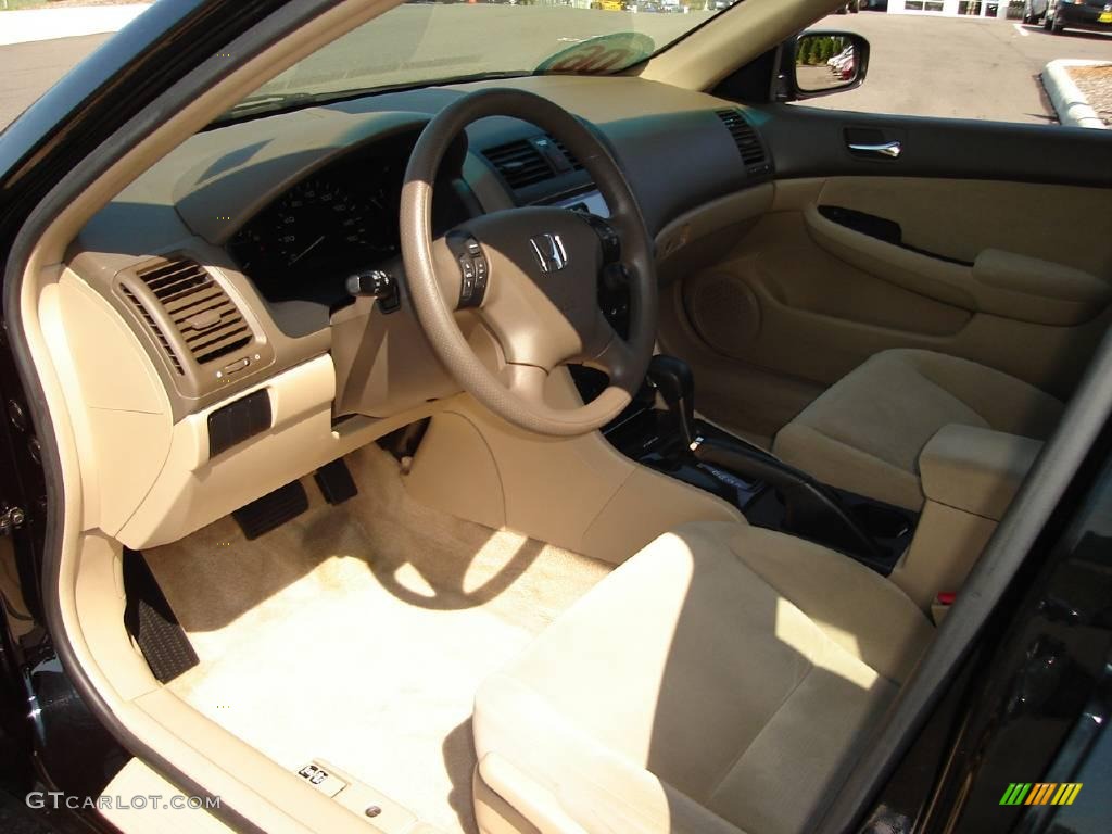 2006 Accord SE Sedan - Nighthawk Black Pearl / Ivory photo #19