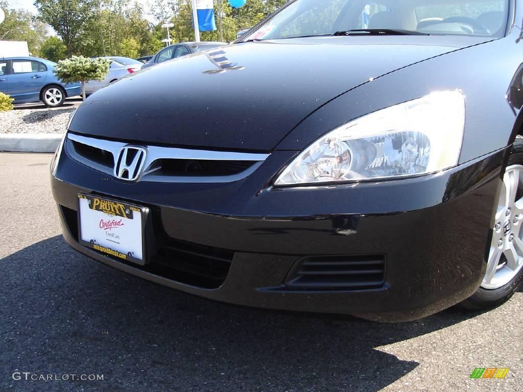 2006 Accord SE Sedan - Nighthawk Black Pearl / Ivory photo #26