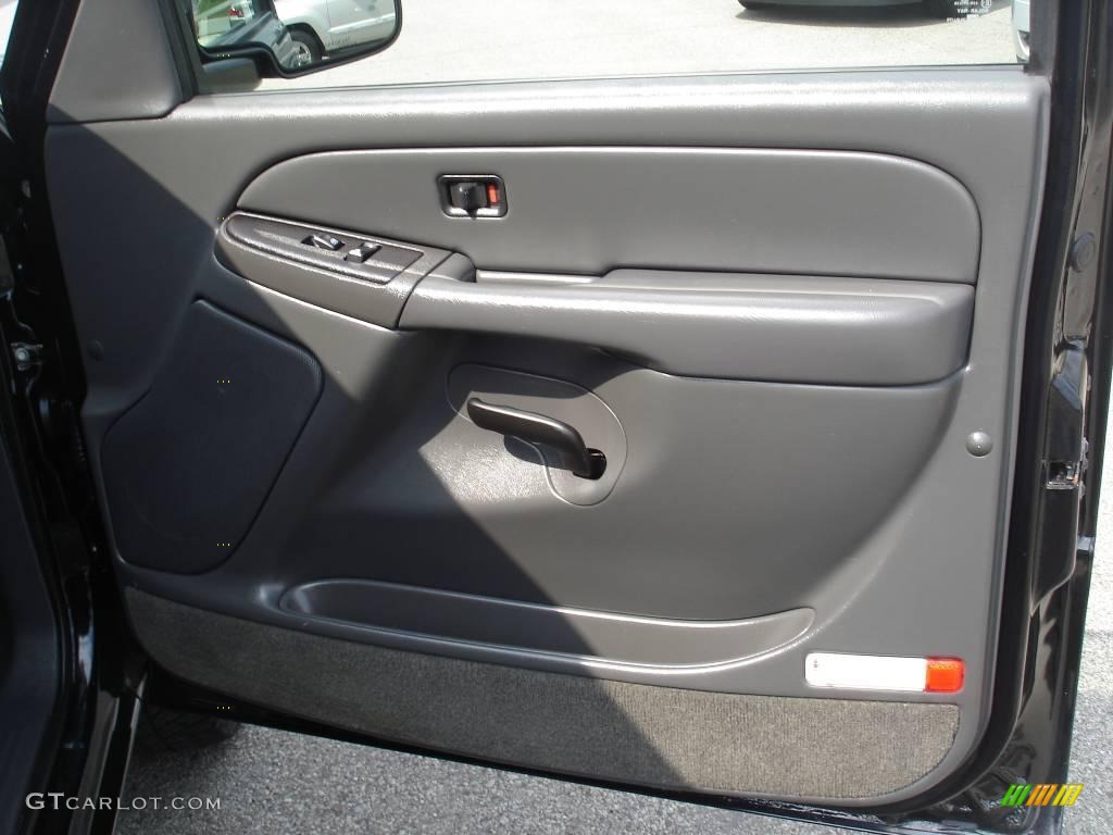 2005 Silverado 1500 Z71 Regular Cab 4x4 - Black / Dark Charcoal photo #18