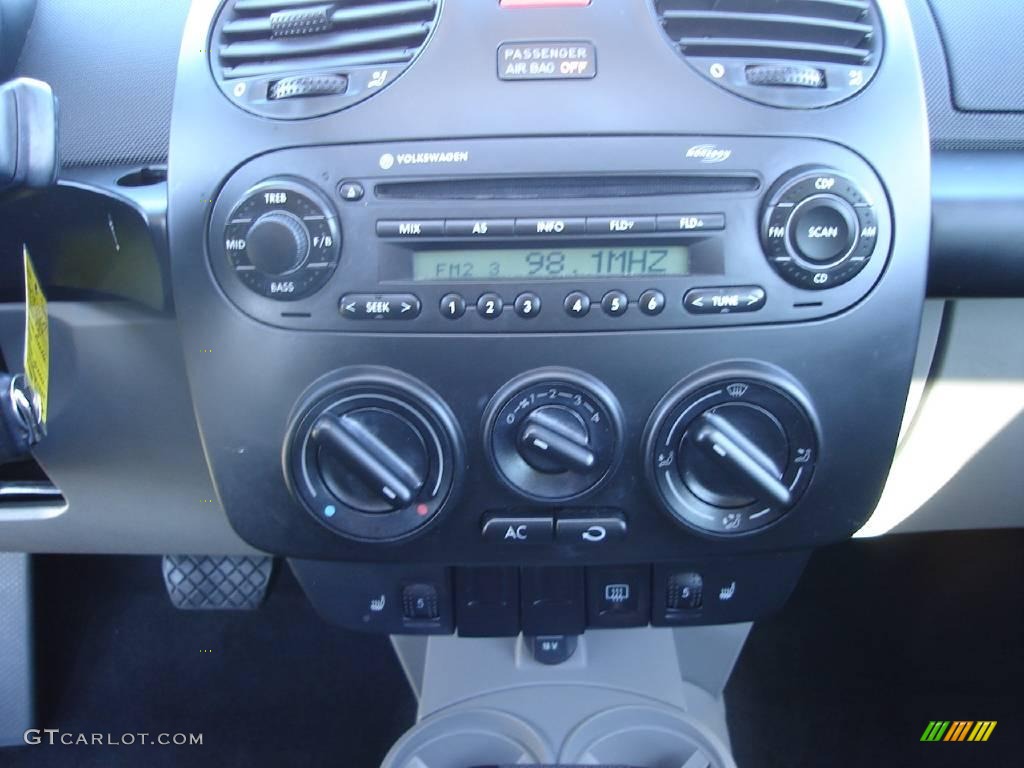 2004 New Beetle GLS Coupe - Cyber Green Metallic / Black photo #24