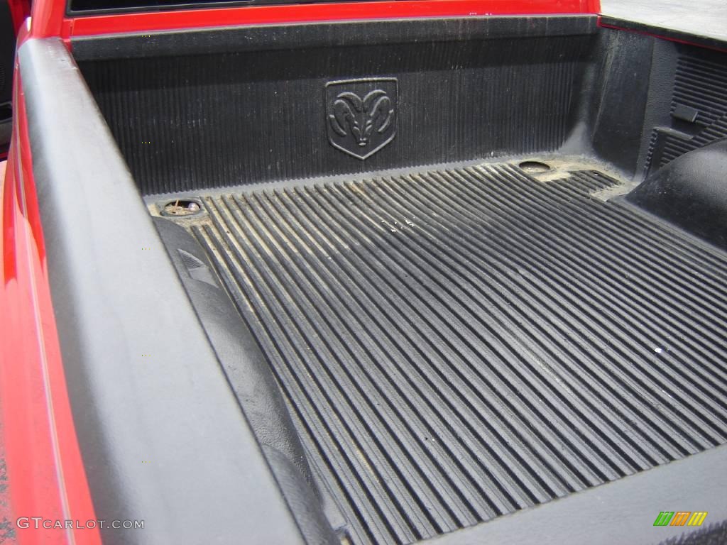 2000 Ram 2500 SLT Extended Cab - Flame Red / Agate photo #13