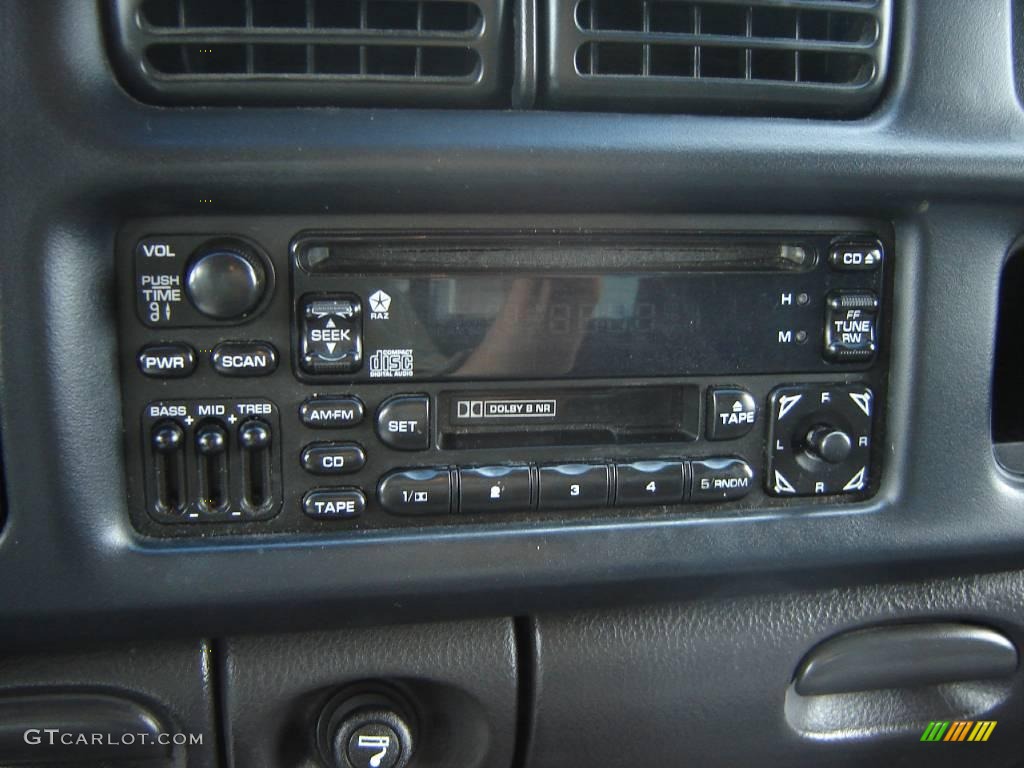 2000 Ram 2500 SLT Extended Cab - Flame Red / Agate photo #18