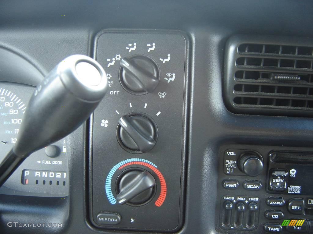2000 Ram 2500 SLT Extended Cab - Flame Red / Agate photo #19
