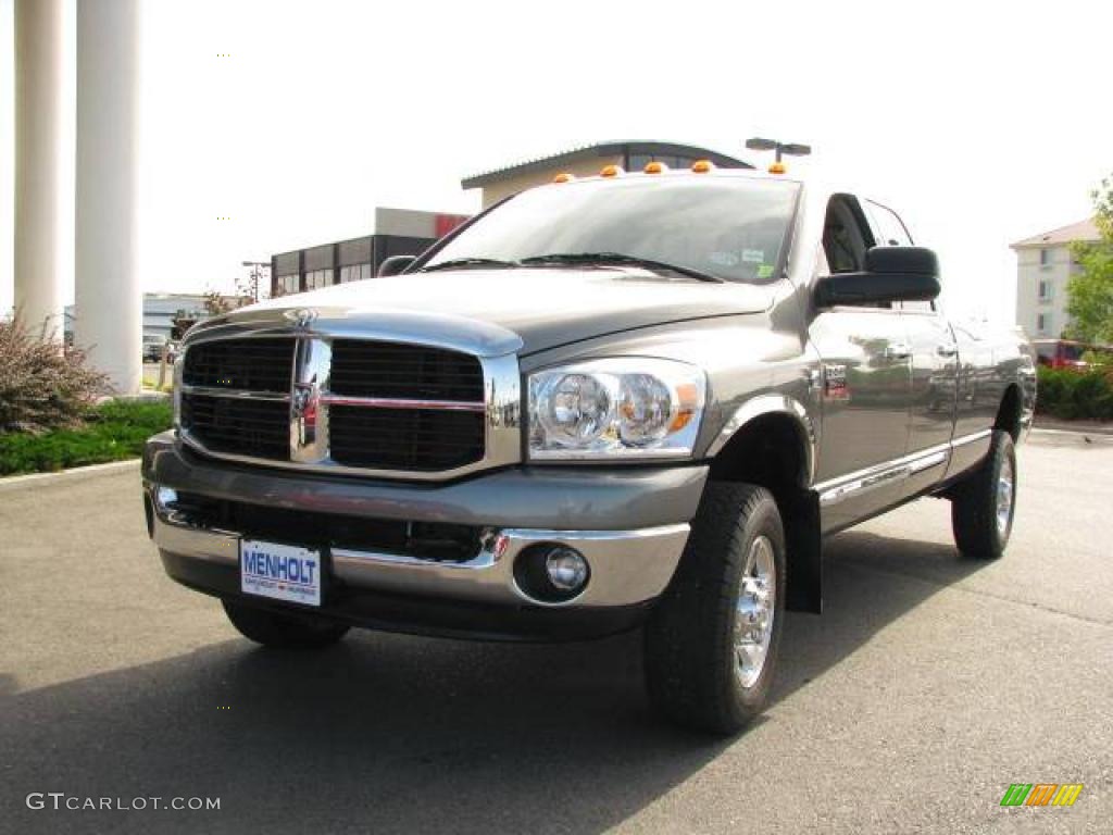 2007 Ram 3500 Big Horn Quad Cab 4x4 - Mineral Gray Metallic / Medium Slate Gray photo #2