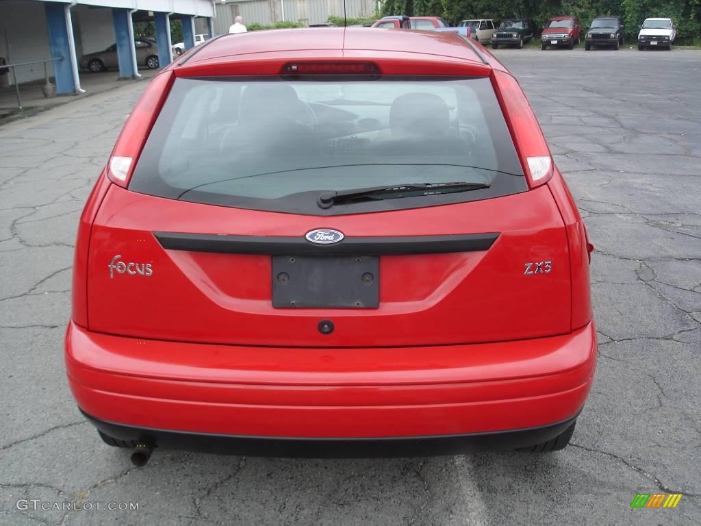 2000 Focus ZX3 Coupe - Infra-Red / Dark Charcoal photo #3