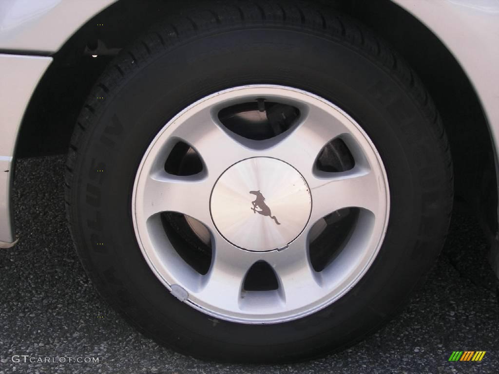 2000 Mustang V6 Convertible - Silver Metallic / Dark Charcoal photo #5