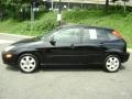 2002 Pitch Black Ford Focus ZX5 Hatchback  photo #4