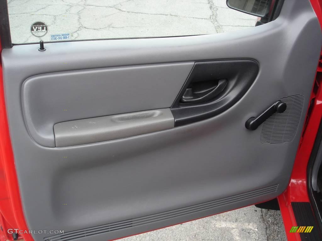 2001 Ranger Regular Cab - Bright Red / Dark Graphite photo #7