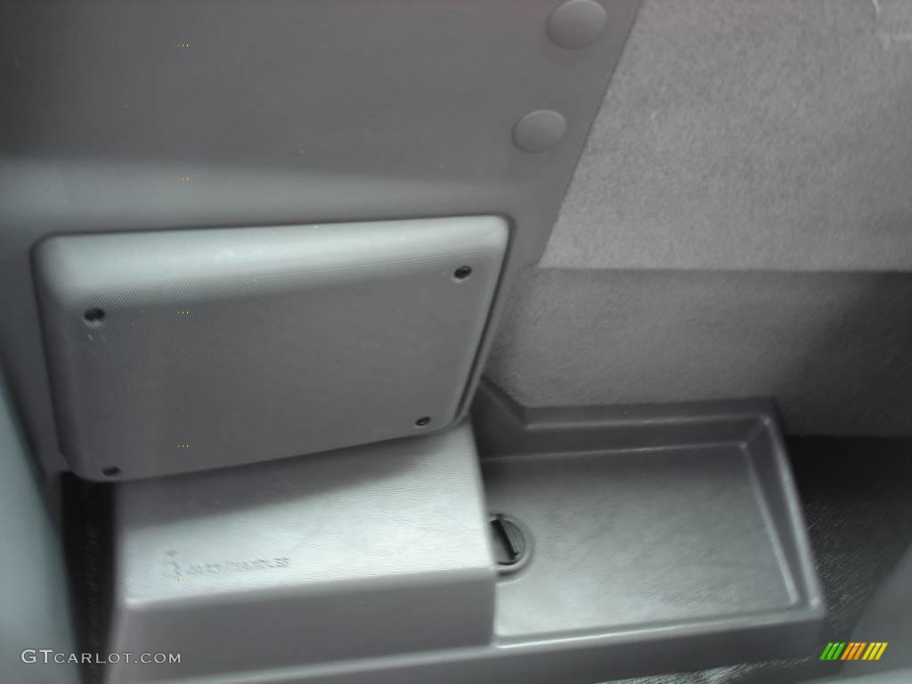 2001 Ranger Regular Cab - Bright Red / Dark Graphite photo #22