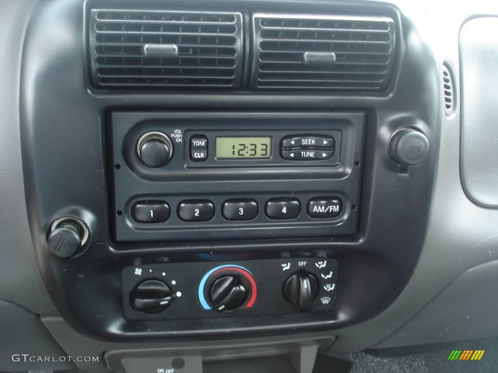 2001 Ranger Regular Cab - Bright Red / Dark Graphite photo #23