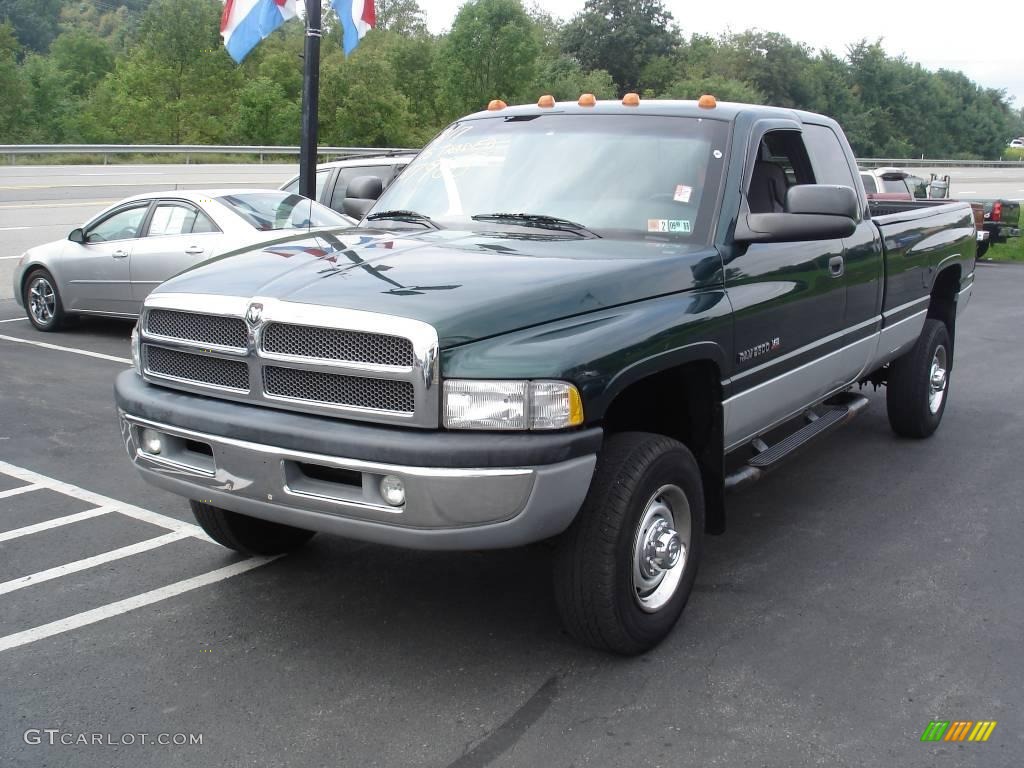 2001 Ram 2500 ST Quad Cab 4x4 - Forest Green Pearl / Agate photo #13
