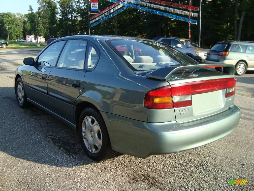 2001 Legacy L Sedan - Wintergreen Metallic / Gray photo #7