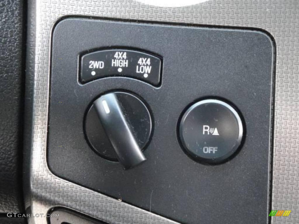 2008 F350 Super Duty FX4 Crew Cab 4x4 - Black / Black photo #23