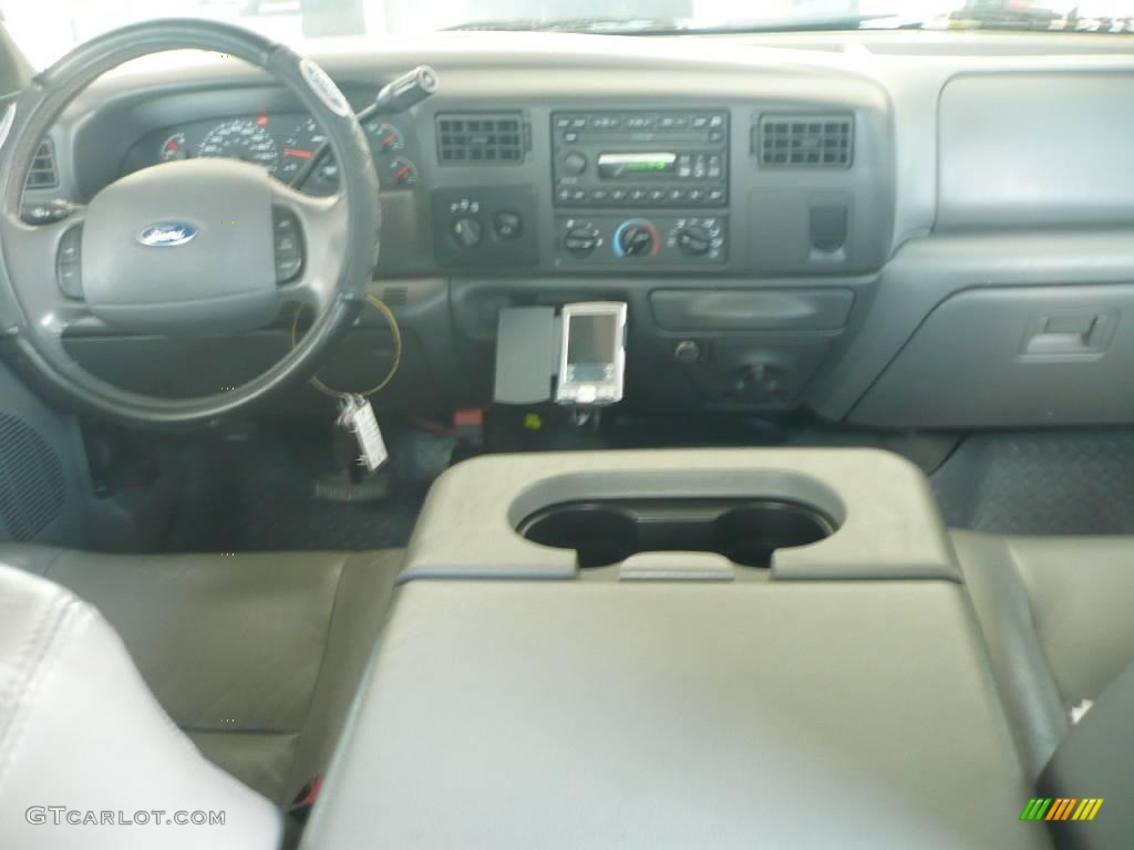 2003 F350 Super Duty Lariat Crew Cab 4x4 Dually - True Blue Metallic / Dark Flint photo #18