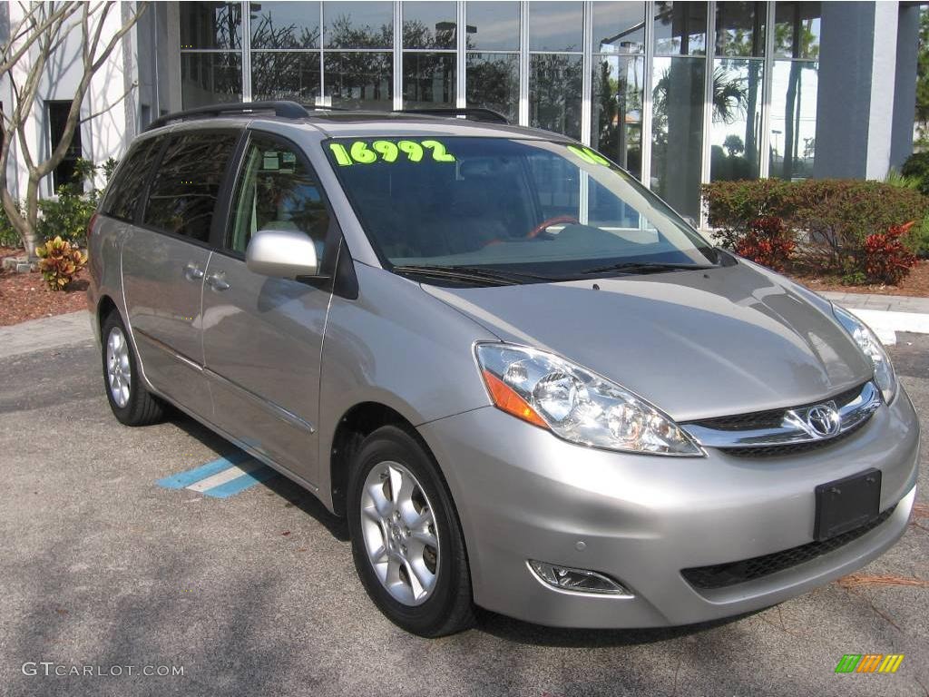 Silver Shadow Pearl Toyota Sienna