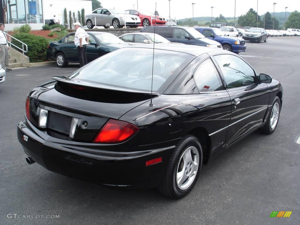 2005 Sunfire Coupe - Black / Graphite photo #2