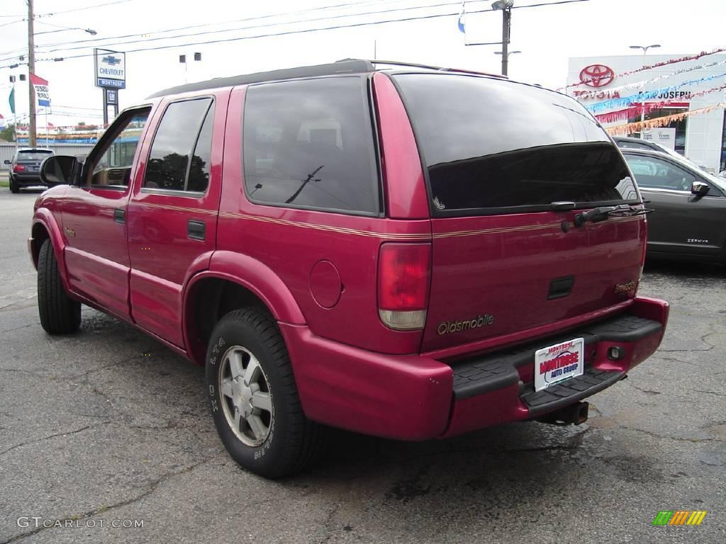 2000 Bravada AWD - Red Jewel / Beige photo #3