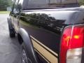 Super Black - Frontier XE Crew Cab Photo No. 8