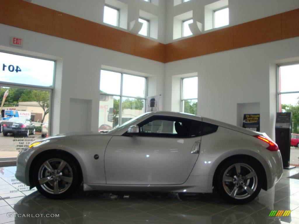 2009 370Z Coupe - Brilliant Silver / Black Cloth photo #5