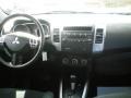 Diamond White Pearl - Outlander LS 4WD Photo No. 25
